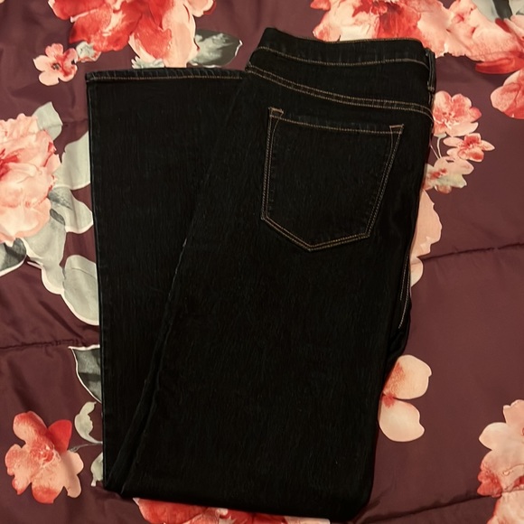 Women’s boot cut jeans - Picture 2 of 4